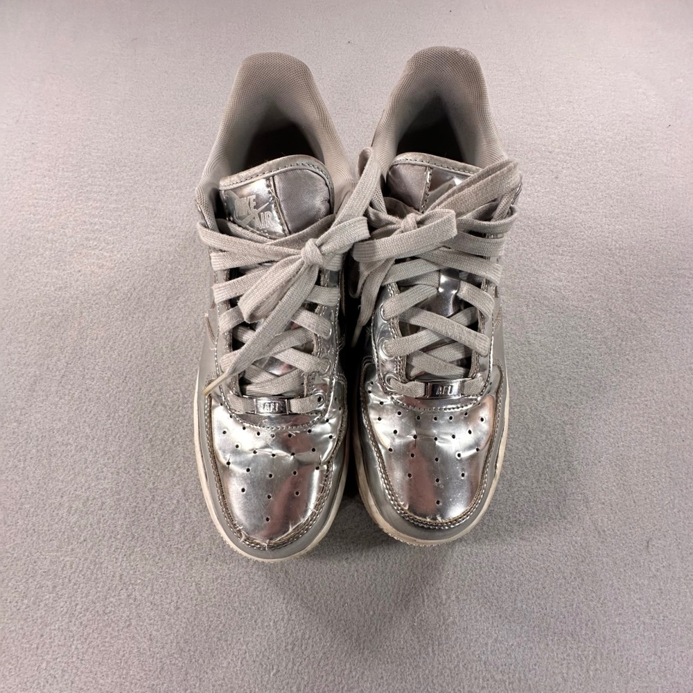 Nike Air Force 1 SP Metallic Silver Chrome Low Top Sneakers CQ6566-001 Womens 8 - Picture 2 of 10